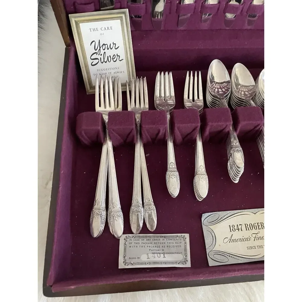 Vintage 1847 Rogers Bros First Love,1937, Service for 8, 52 Piece Set